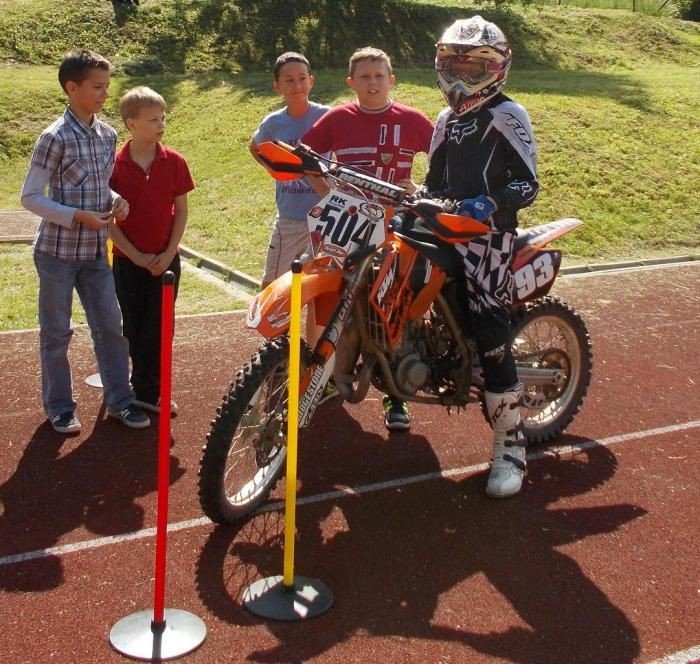 festyn-zdrowia-sportu-i-rodziny-w-sp7-na-sto-dwa-foto-52478