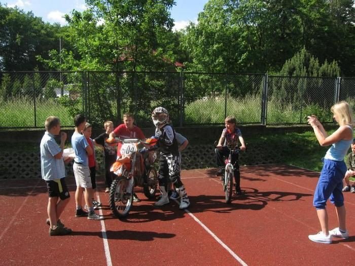 festyn-zdrowia-sportu-i-rodziny-w-sp7-na-sto-dwa-foto-52478