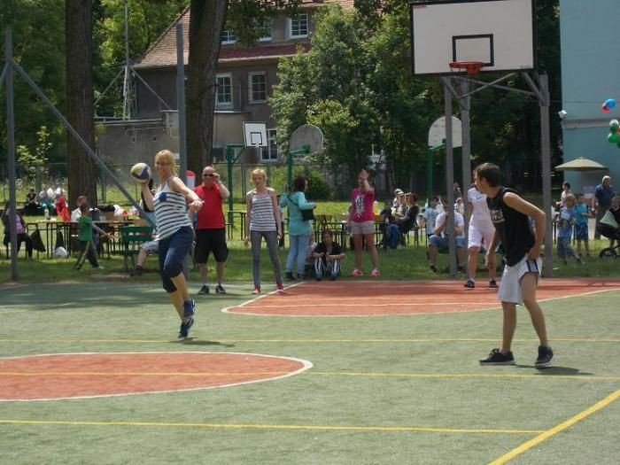 festyn-zdrowia-sportu-i-rodziny-w-sp7-na-sto-dwa-foto-52478