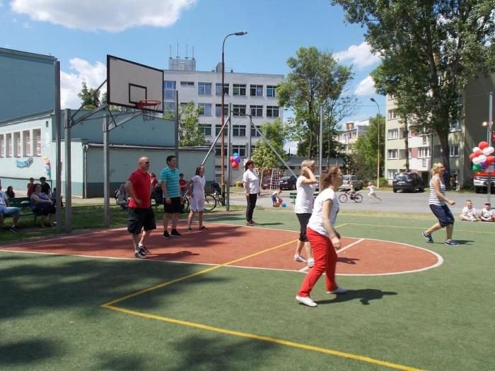 festyn-zdrowia-sportu-i-rodziny-w-sp7-na-sto-dwa-foto-52478