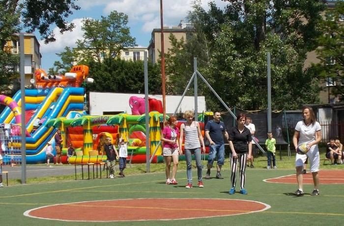 festyn-zdrowia-sportu-i-rodziny-w-sp7-na-sto-dwa-foto-52478