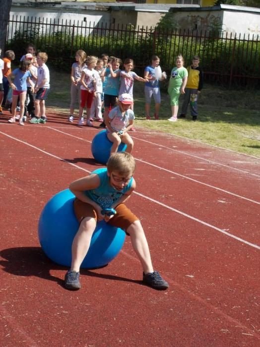 festyn-zdrowia-sportu-i-rodziny-w-sp7-na-sto-dwa-foto-52478