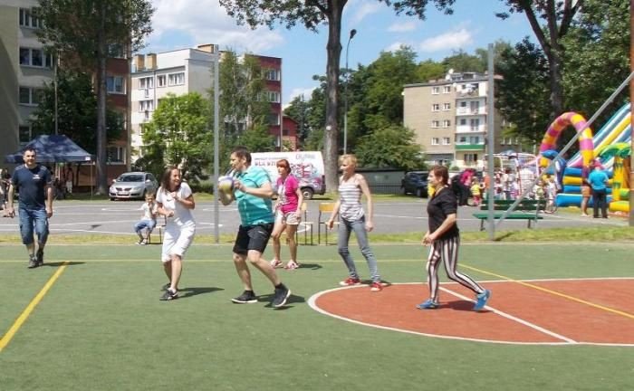 festyn-zdrowia-sportu-i-rodziny-w-sp7-na-sto-dwa-foto-52478