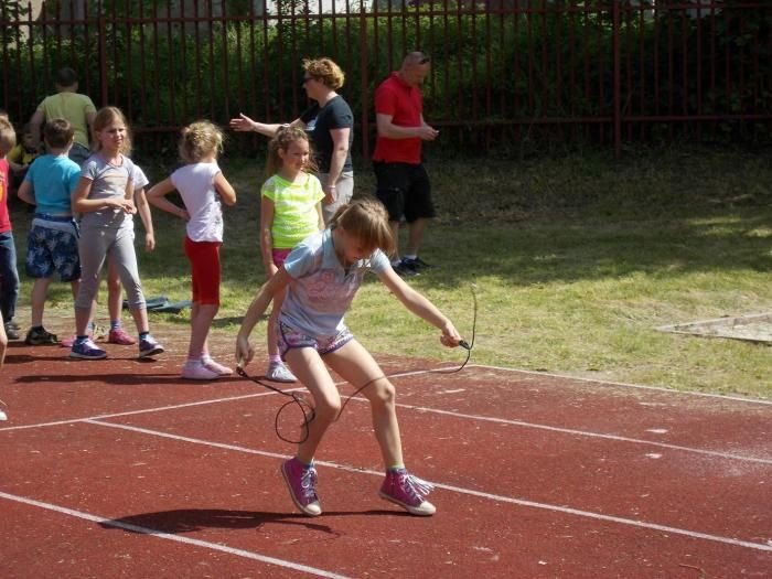 festyn-zdrowia-sportu-i-rodziny-w-sp7-na-sto-dwa-foto-52478