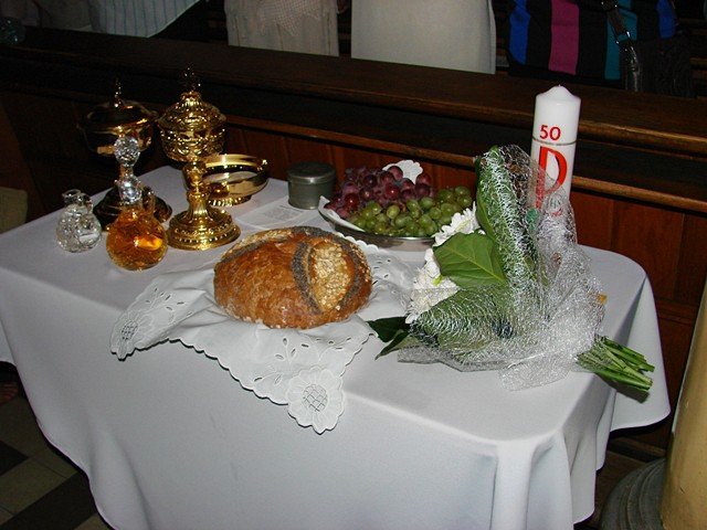 piekny-jubileusz-proboszcza-z-sobieszowa-foto-52530