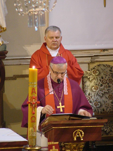 piekny-jubileusz-proboszcza-z-sobieszowa-foto-52530