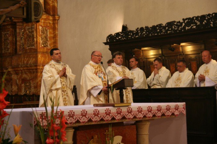 procesja-z-publicznym-swiadectwem-mazenskim-foto-52547
