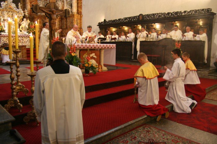 procesja-z-publicznym-swiadectwem-mazenskim-foto-52547