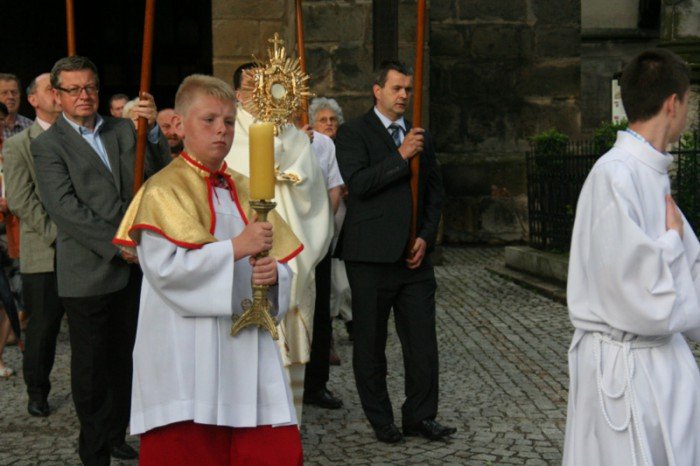 procesja-z-publicznym-swiadectwem-mazenskim-foto-52547