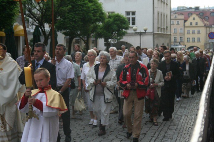 procesja-z-publicznym-swiadectwem-mazenskim-foto-52547
