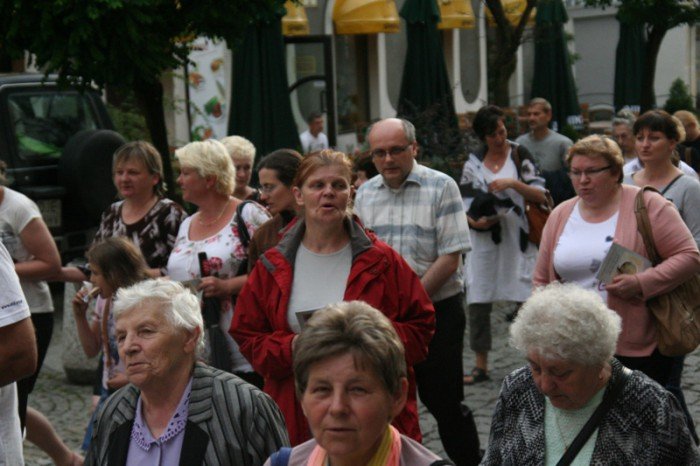 procesja-z-publicznym-swiadectwem-mazenskim-foto-52547