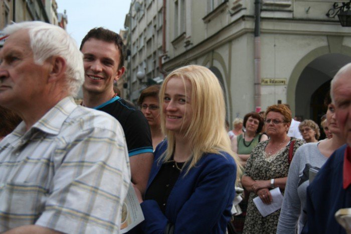 procesja-z-publicznym-swiadectwem-mazenskim-foto-52547