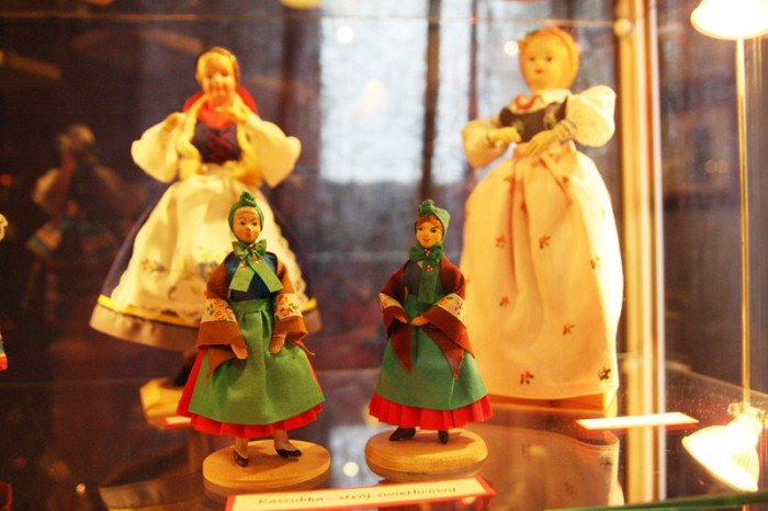 polskie-stroje-ludowe-w-muflonie-foto-52556