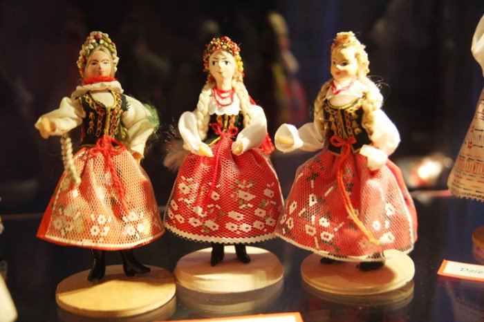 polskie-stroje-ludowe-w-muflonie-foto-52556