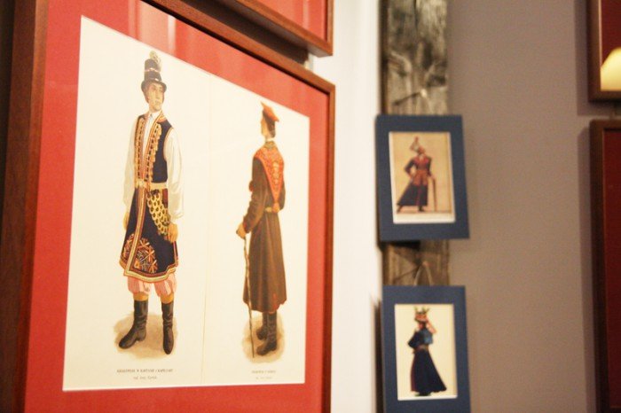 polskie-stroje-ludowe-w-muflonie-foto-52556