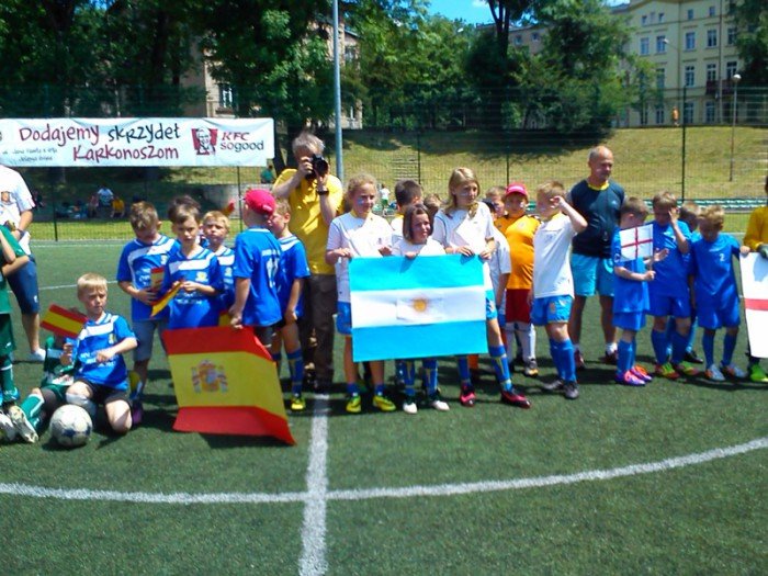 przedsmak-mundialowych-emocji-podczas-festynu-rodzinnego-w-trzynastce-foto-52567