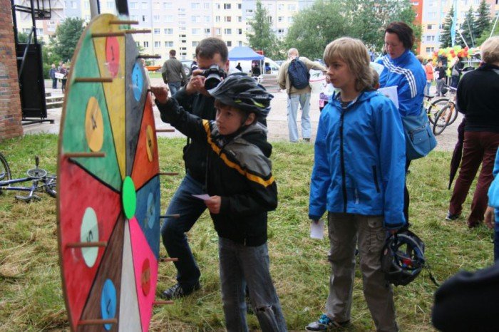 kaprysna-pogoda-i-wiele-atrakcji-na-festynie-w-jedenastce-foto-52595