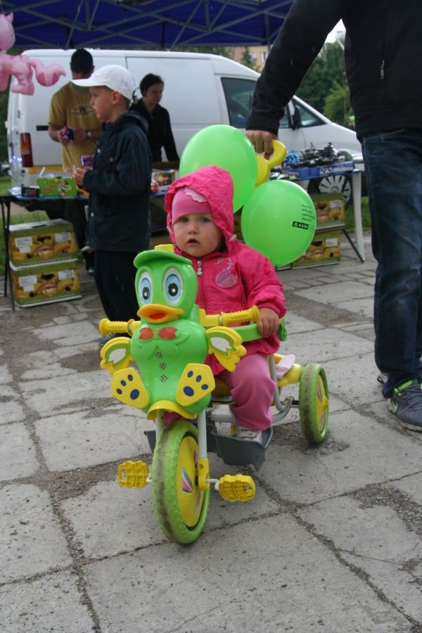 kaprysna-pogoda-i-wiele-atrakcji-na-festynie-w-jedenastce-foto-52595