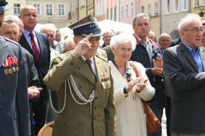 organizacje-pozarzadowe-zaprezentoway-sie-w-rynku-foto-52596