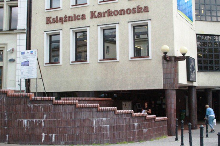 czytelnicy-biblioteka-zamyka-ksiegozbior-na-cae-wakacje-52618