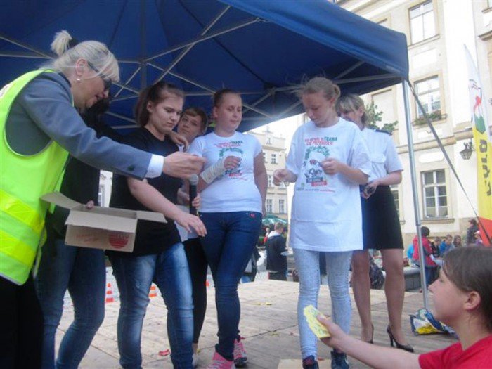 na-placu-ratuszowym-zabrzmia-ogolnopolski-gos-profilaktyki-foto-52621