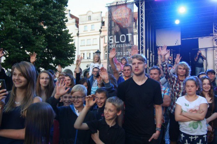 niezwyky-koncert-na-jeleniogorskim-rynku-foto-52642