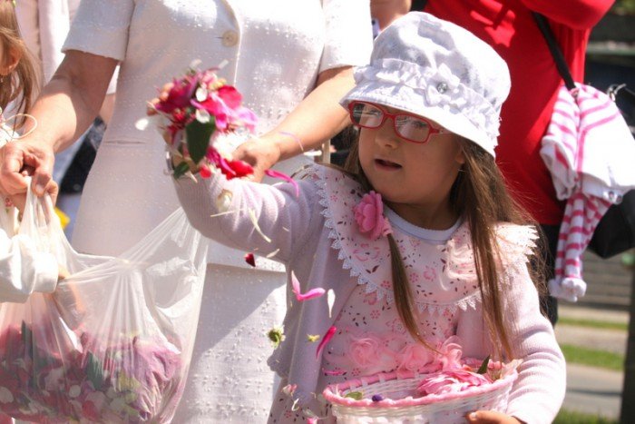 tumy-wiernych-na-procesji-bozego-ciaa-foto-52655