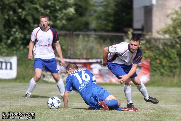 lotnik-przeskoczy-lesnika-foto-52659