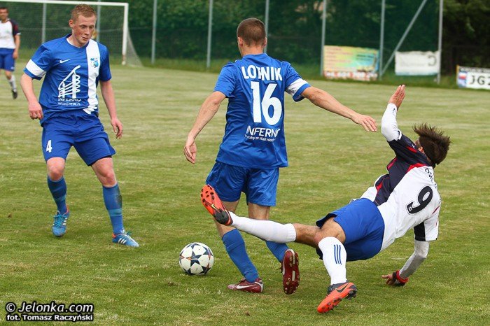 lotnik-przeskoczy-lesnika-foto-52659