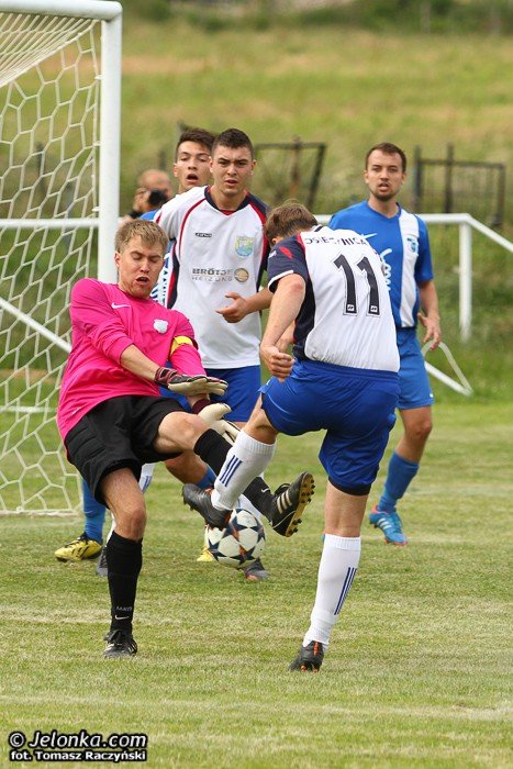 lotnik-przeskoczy-lesnika-foto-52659