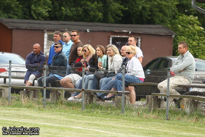 lotnik-przeskoczy-lesnika-foto-52659
