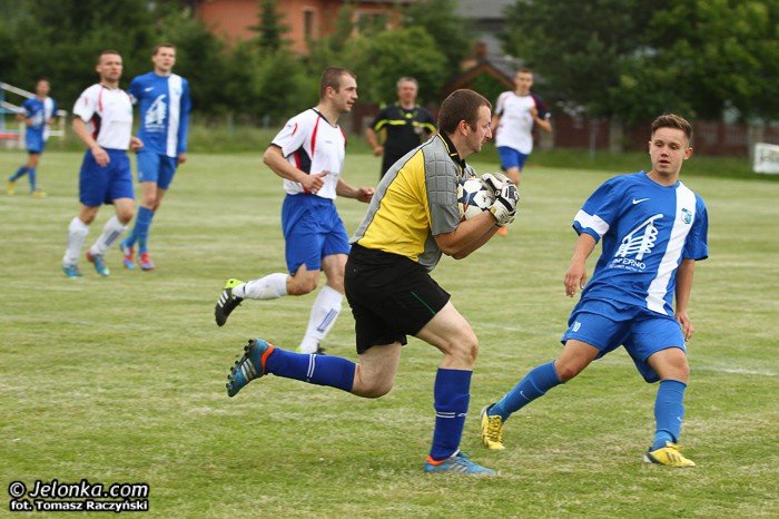 lotnik-przeskoczy-lesnika-foto-52659