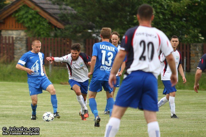 lotnik-przeskoczy-lesnika-foto-52659