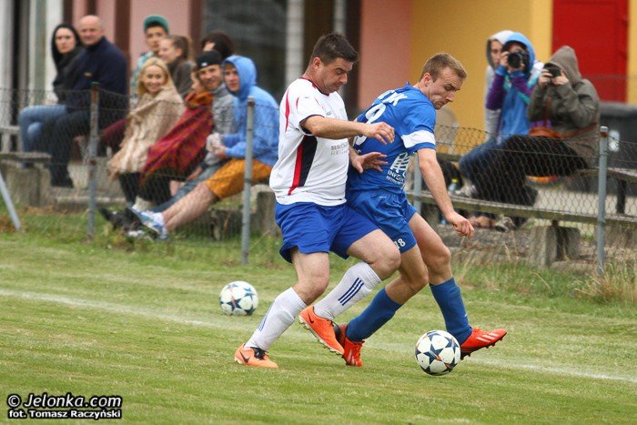 lotnik-przeskoczy-lesnika-foto-52659