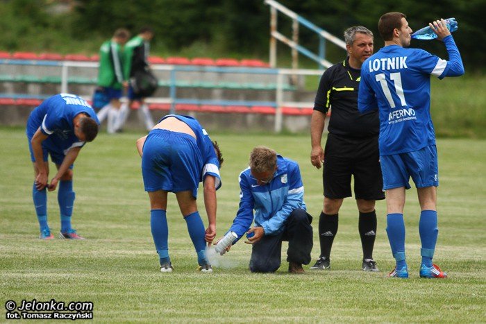 lotnik-przeskoczy-lesnika-foto-52659