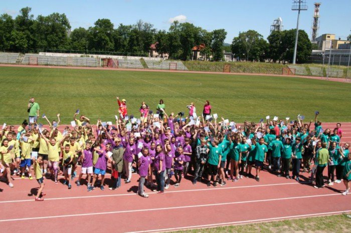 dwojka-przebiega-dystans-maratonu-foto-52719