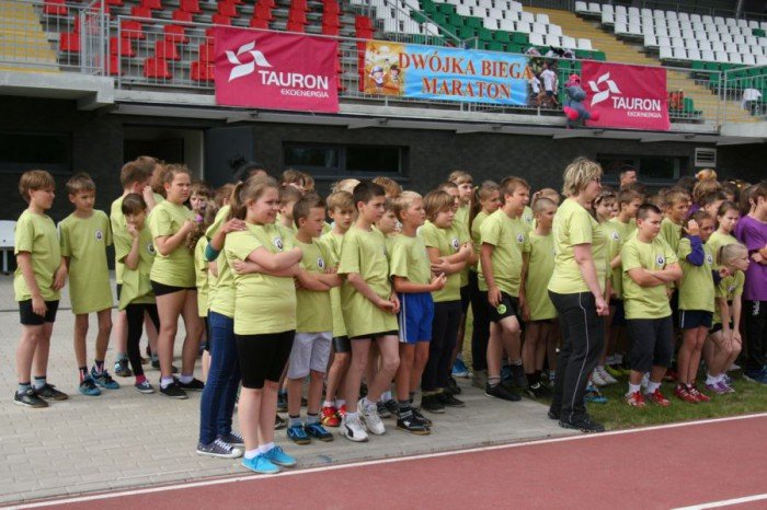 dwojka-przebiega-dystans-maratonu-foto-52719