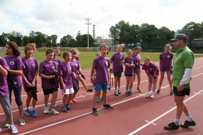 dwojka-przebiega-dystans-maratonu-foto-52719
