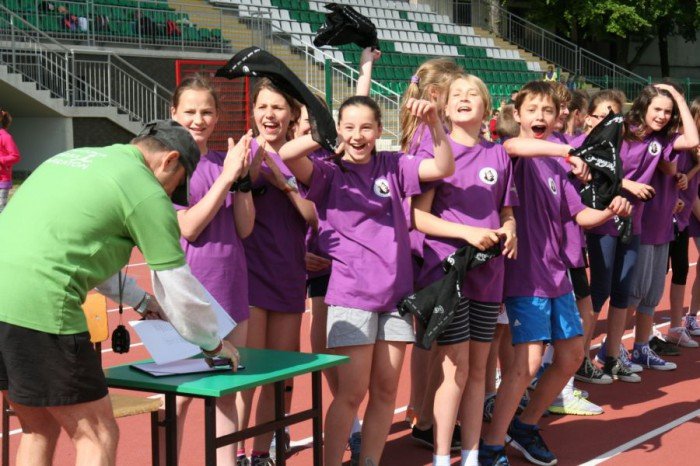 dwojka-przebiega-dystans-maratonu-foto-52719