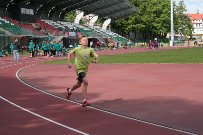dwojka-przebiega-dystans-maratonu-foto-52719