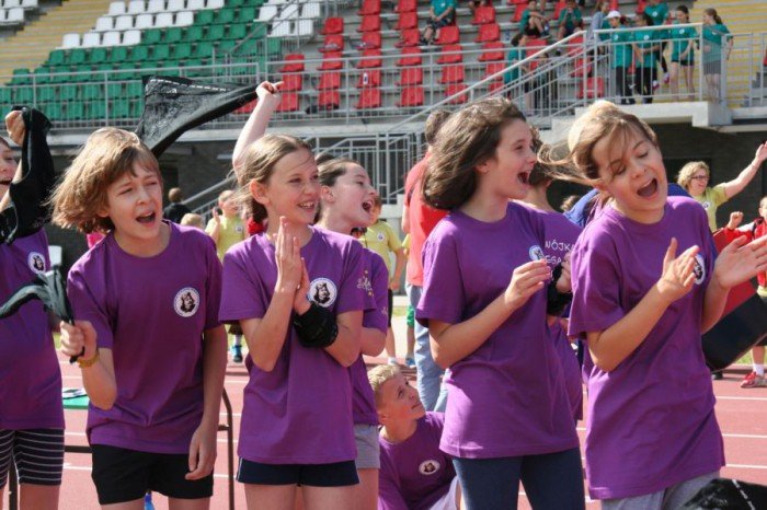 dwojka-przebiega-dystans-maratonu-foto-52719