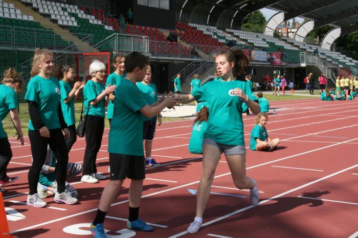 dwojka-przebiega-dystans-maratonu-foto-52719