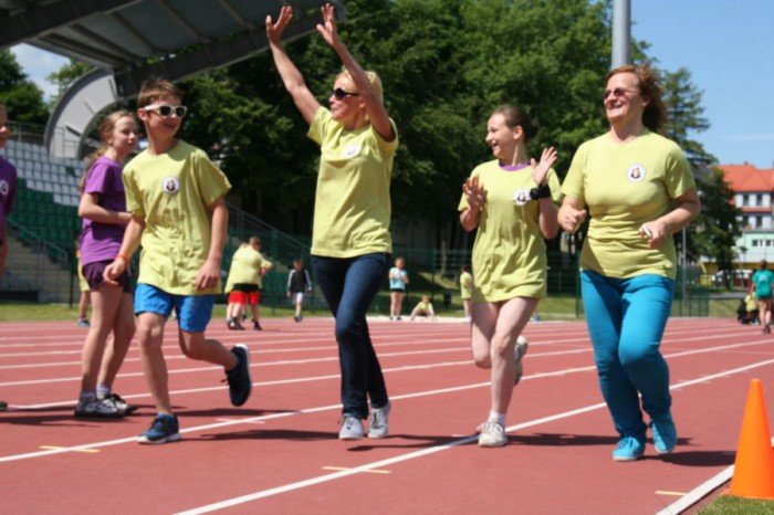 dwojka-przebiega-dystans-maratonu-foto-52719
