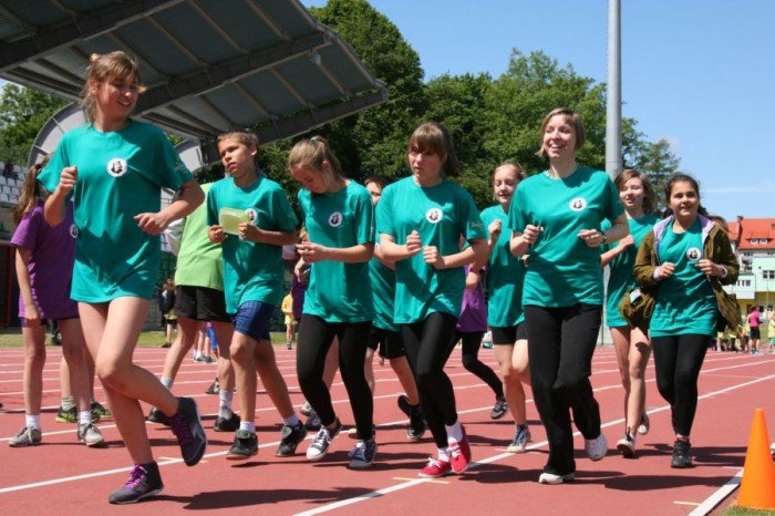 dwojka-przebiega-dystans-maratonu-foto-52719