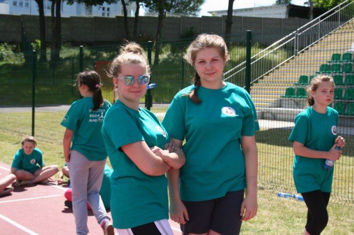 dwojka-przebiega-dystans-maratonu-foto-52719