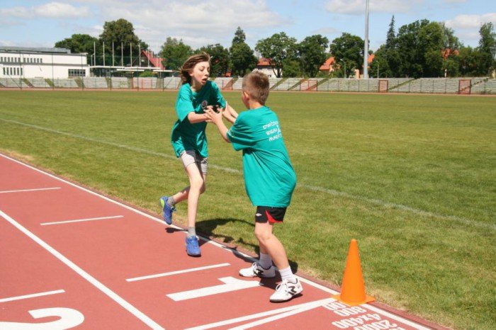 dwojka-przebiega-dystans-maratonu-foto-52719