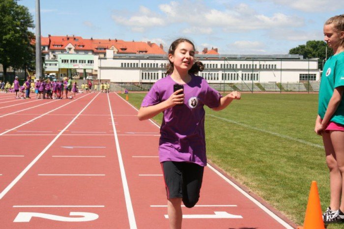 dwojka-przebiega-dystans-maratonu-foto-52719