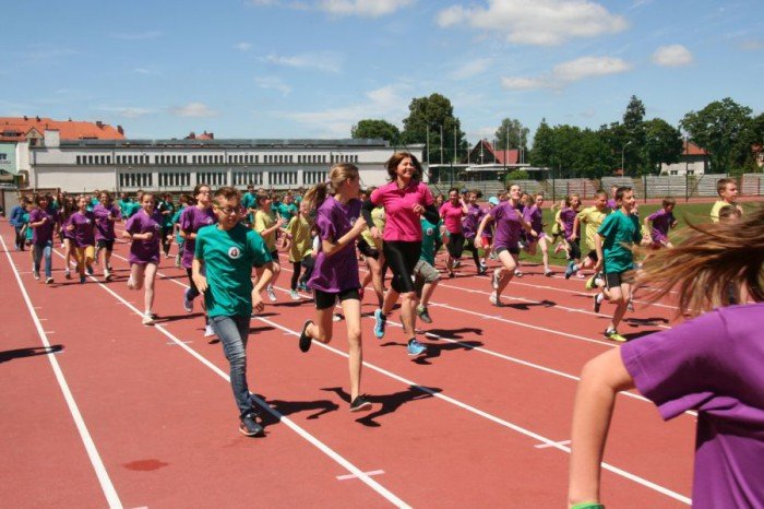 dwojka-przebiega-dystans-maratonu-foto-52719