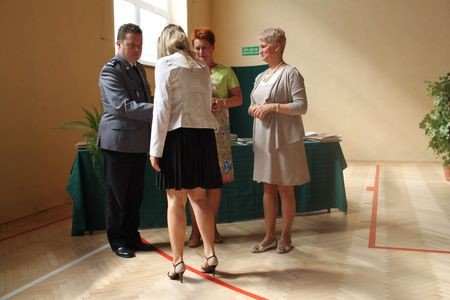 koniec-roku-w-klasach-policyjnych-z-nagrodami-foto-52768