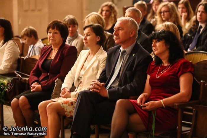 uroczyste-pozegnanie-kowarskich-gimnazjalistow-foto-52779